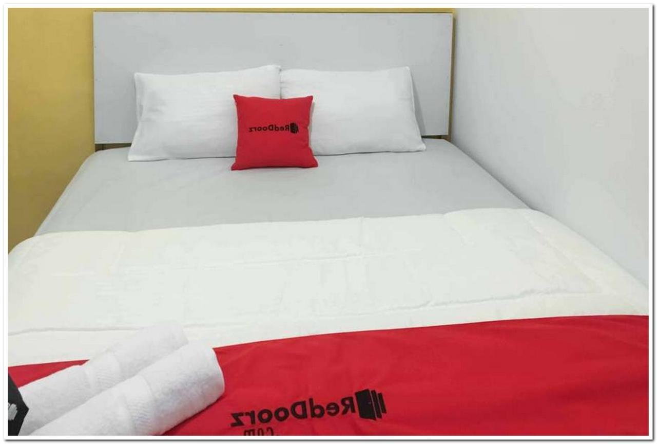 Reddoorz @ Simpang Pos Medan Hotel Exterior foto